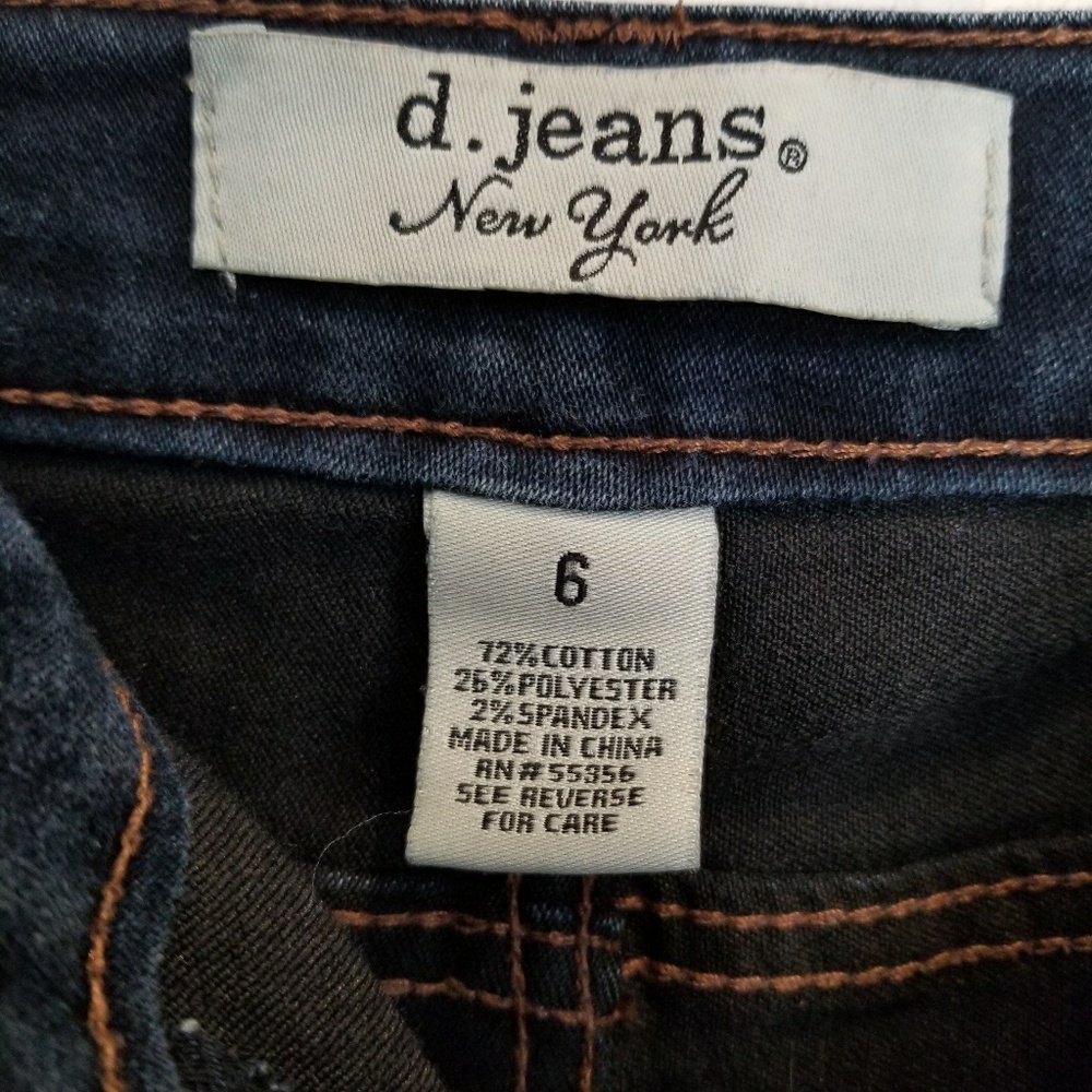 Jeans - Picture 3 of 3